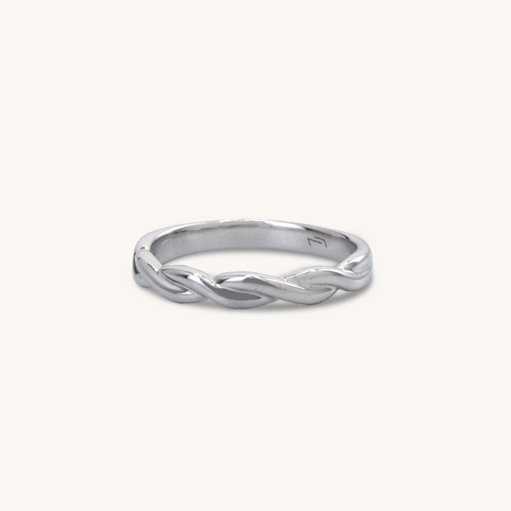 Classic Twisted Ring
