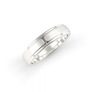 Baguette Diamond Beveled Band