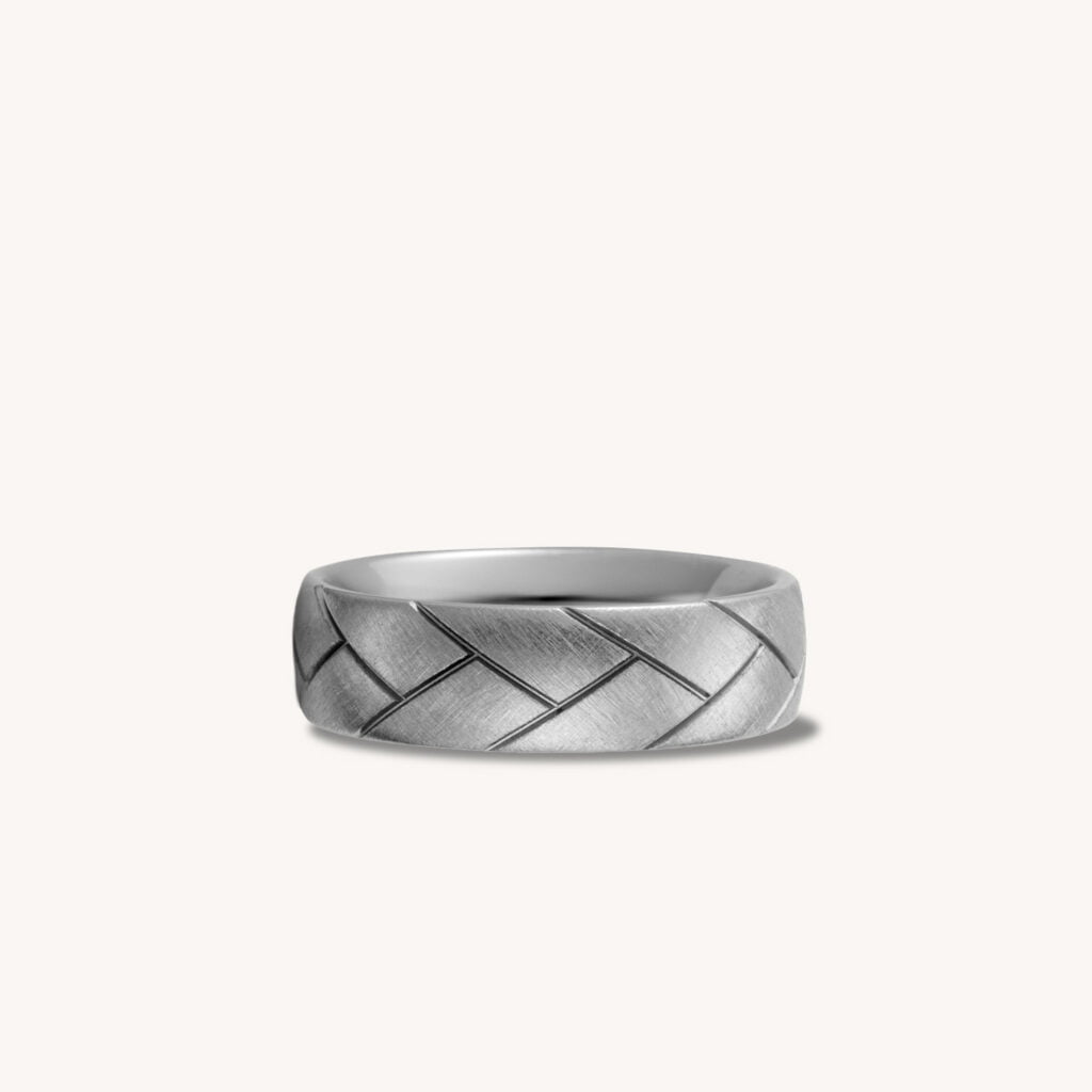 Dusk Split Diagonal Lines Titanium Ring